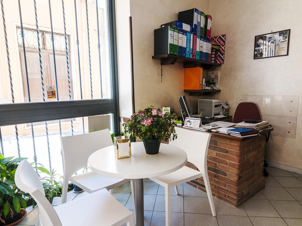 La Casa Degli Artisti 1 호텔 네뚜노 외부 사진